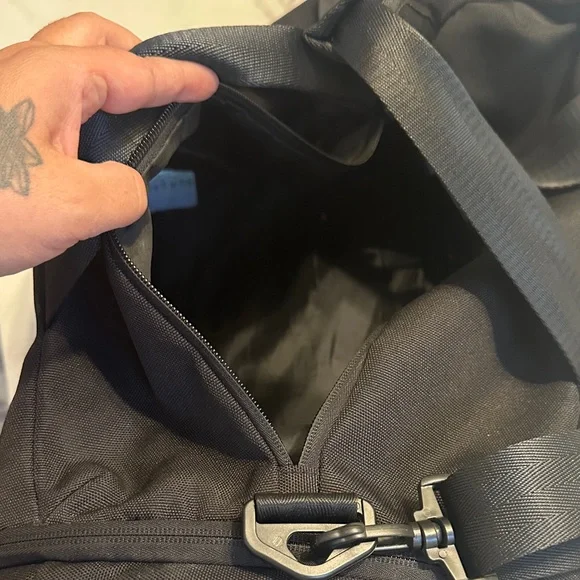 Jordan Black and Red Duffel Bag - Picture 13 of 14